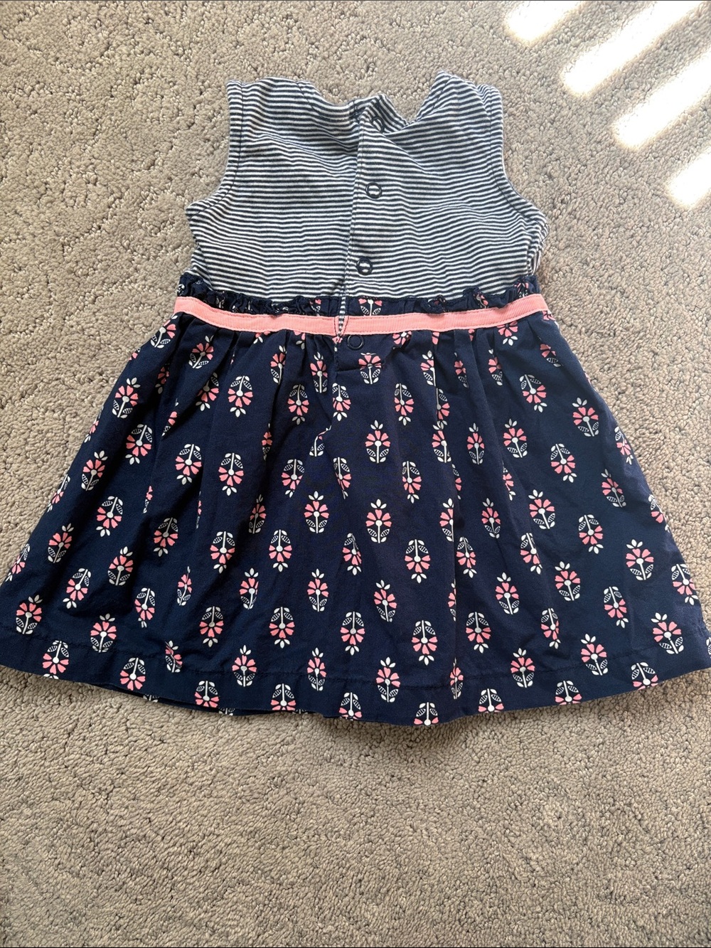 Carter's size 6 month bundle - Picture 4 of 8